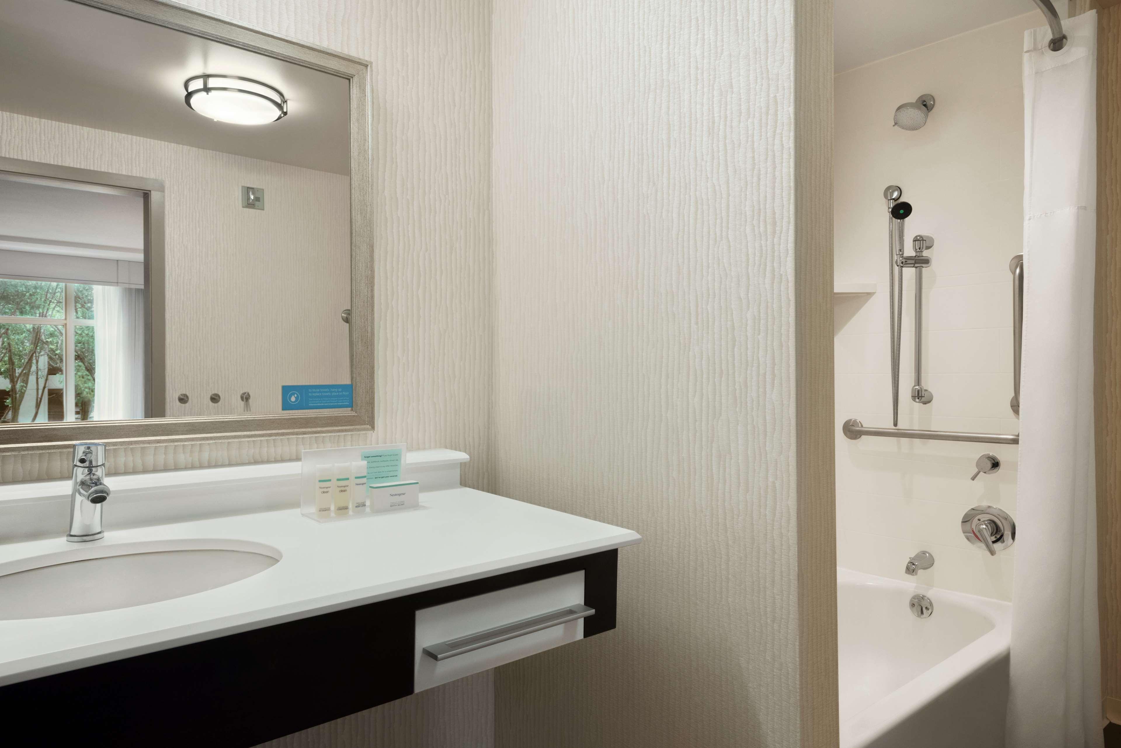 Hampton Inn & Suites Rosemont Chicago O'Hare Exterior photo