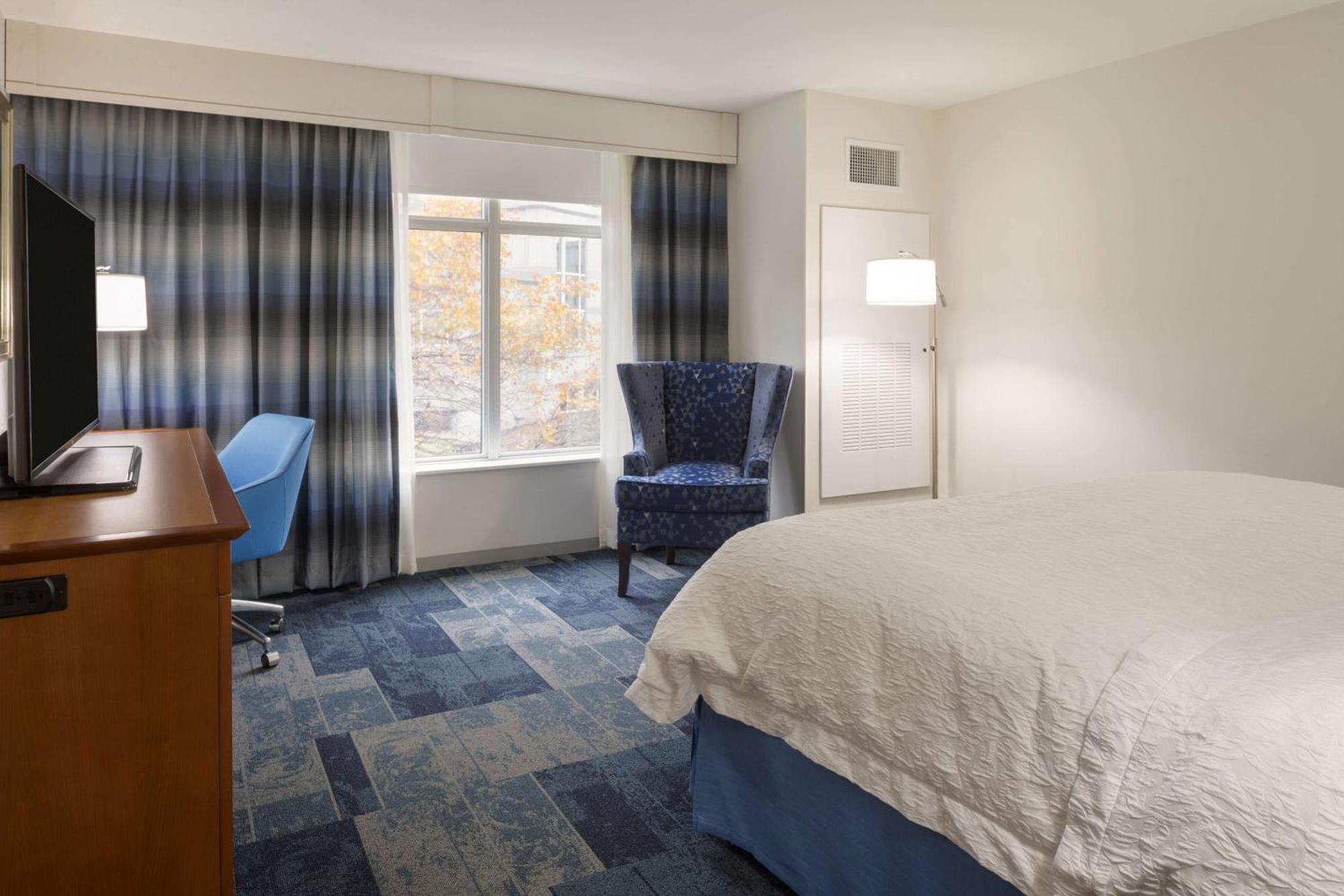 Hampton Inn & Suites Rosemont Chicago O'Hare Exterior photo